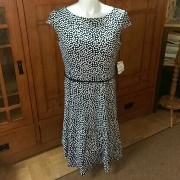 Kasper Dresses & Skirts - Kasper dress NWT